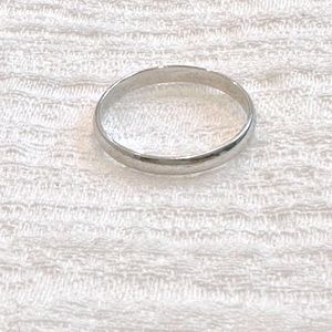 3/$15 Dainty Silver Band- size 5